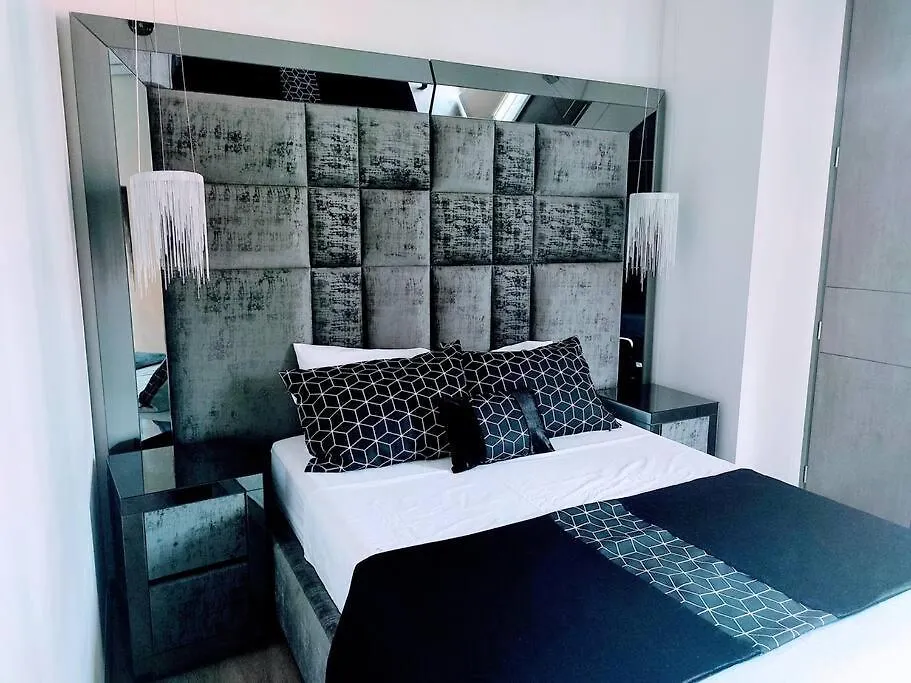 Class Suites Nirvana Medellin Apartment