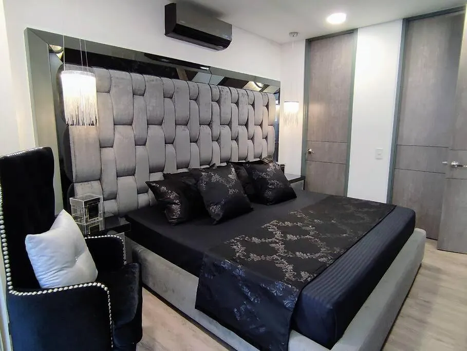 Class Suites Nirvana Medellin 0*,  Colombia