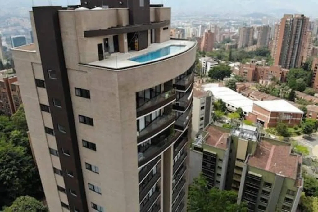 Class Suites Nirvana Medellin Apartment